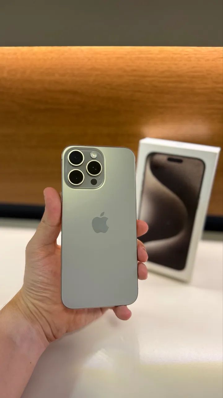 iPhone 15 Pro Max 256GB Natural Titanium, Seminovo impecável 86