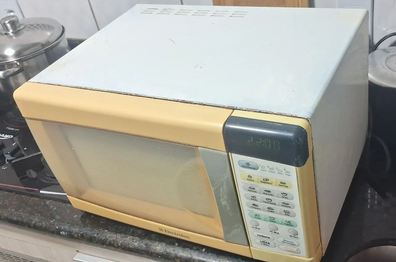 Microondas Electrolux 21L - Funcionando perfeitamente  - Foto 4