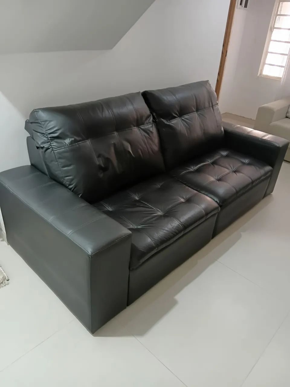 Sofa de couro (legitimo) retratil - Foto 2