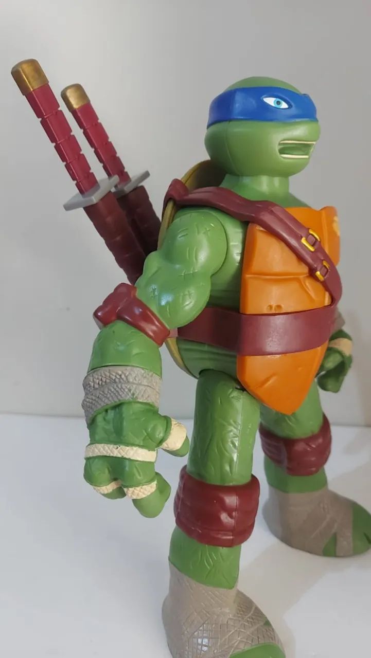 Action Figure Leonardo Tartaruga Ninja Playmates 26cm COMPLETO - Foto 3