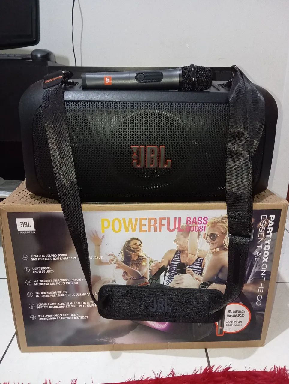CAIXA DE SOM JBL POWERFUL BASS BOOT