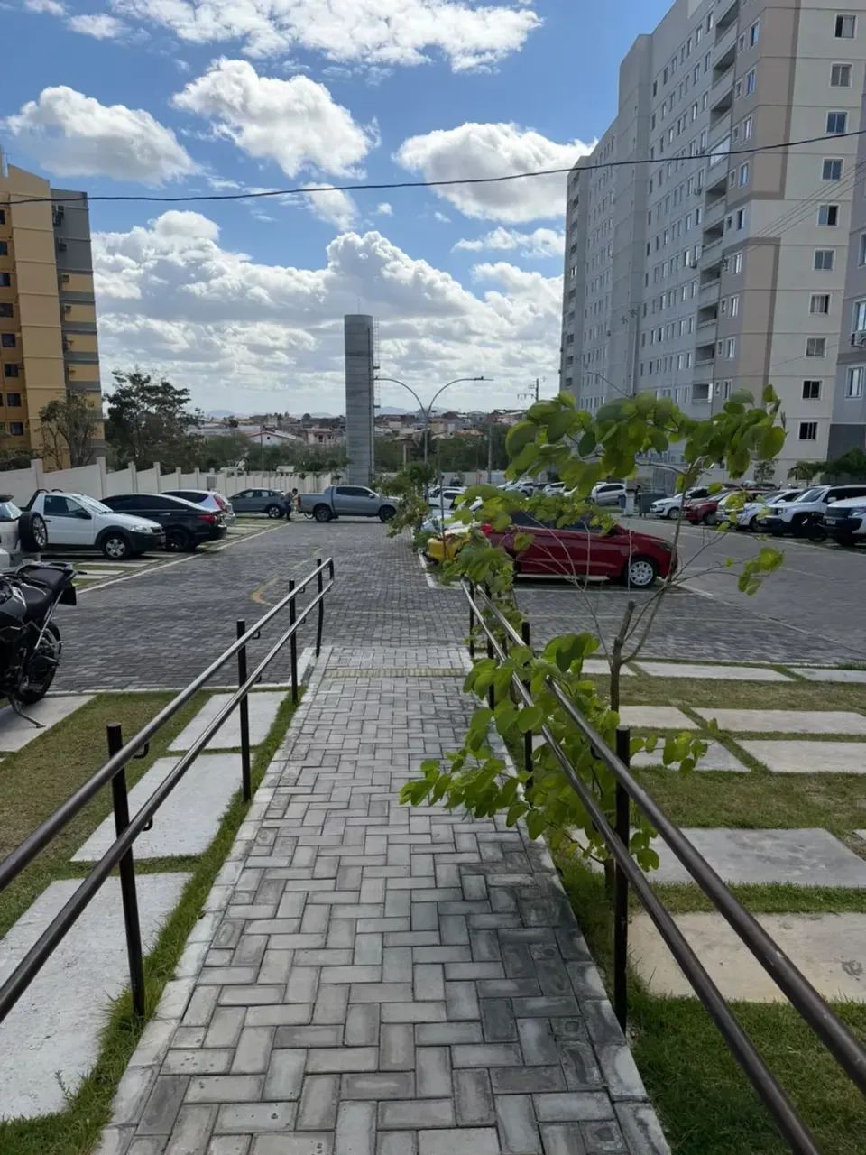 Alugo apartamento próximo ao centro da cidade - Foto 2