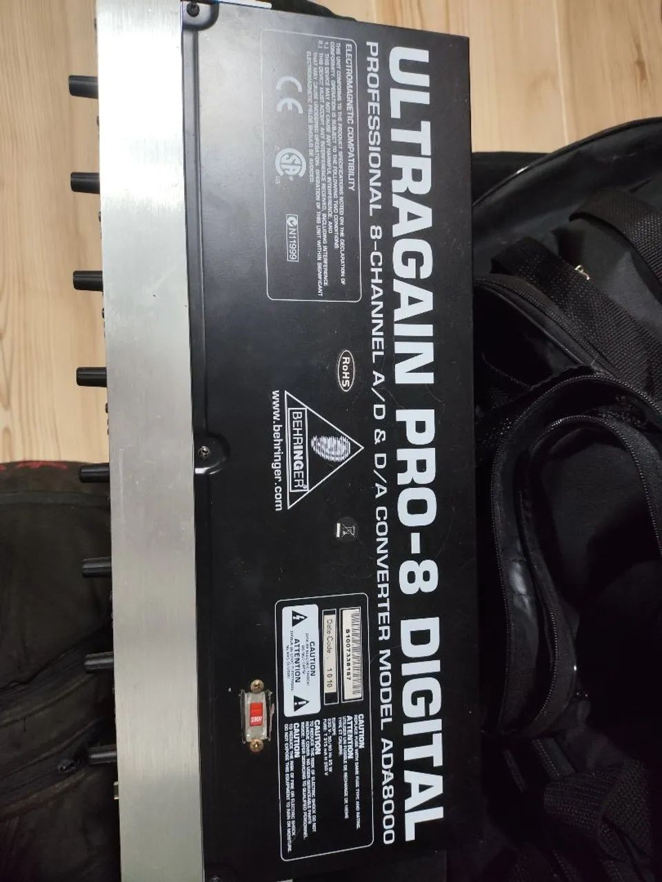 Behringer Ultragain ADA8000 expansão ADAT - Instrumentos musicais