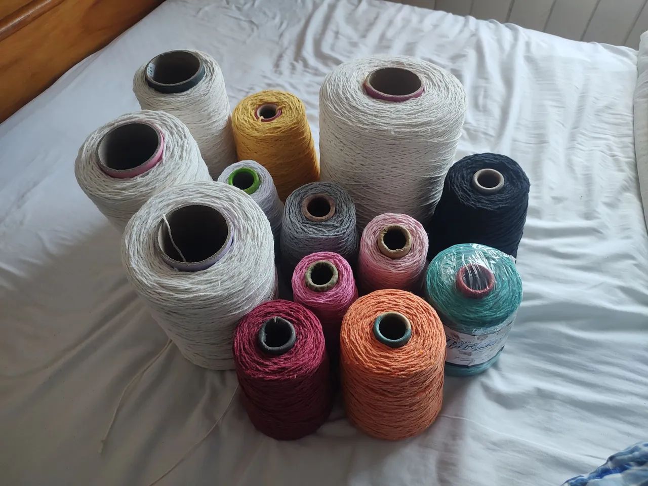 Lote / Kit de Barbantes para Crochê e Macramê (Diversas Cores)