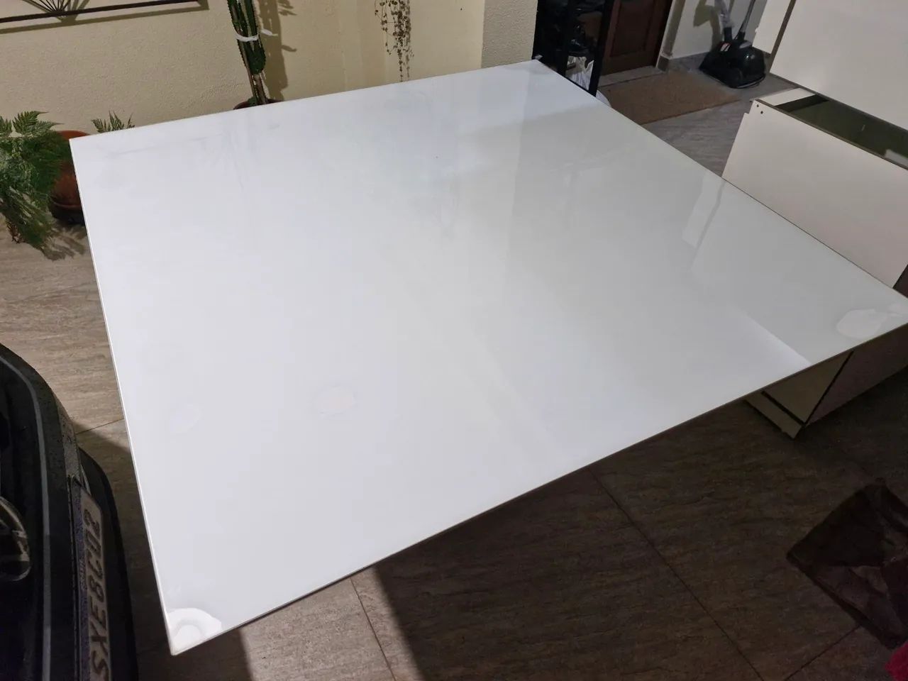 Mesa de vidro, envelopada, branca, 135 cm - Foto 3
