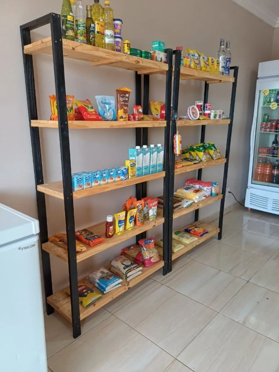 PRATELEIRAS E BALCÃO CAIXA PARA CONVENIÊNCIA  - Foto 6