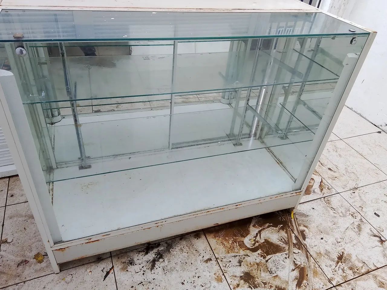 Armário de ferro e Arara de roupas para loja - Foto 3
