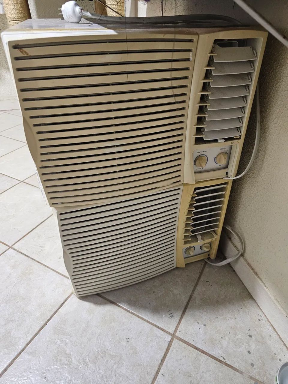 2 Ar condicionado 