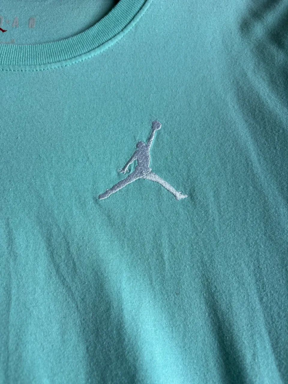 Camiseta Jordan verde esmeralda - Foto 3