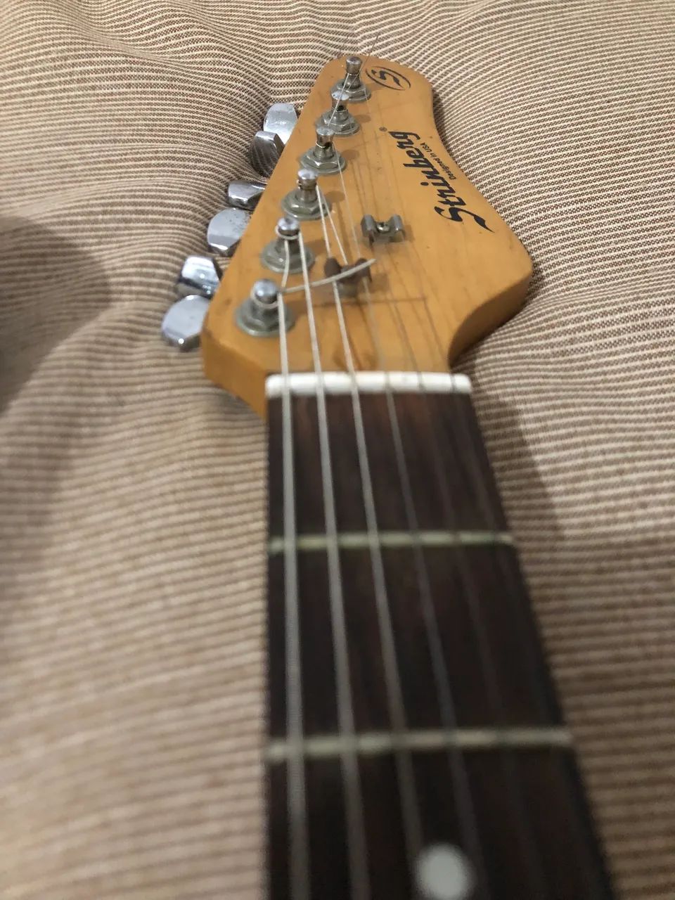 Guitarra Elétrica Stratocaster + Capa  - Foto 3