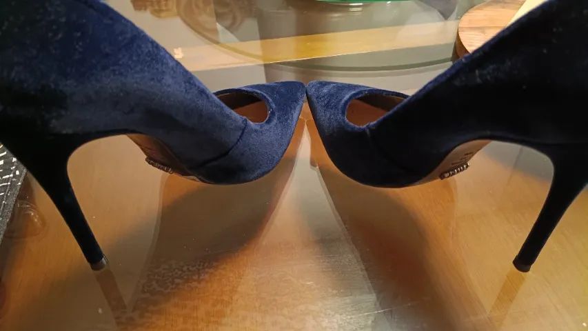 Scarpin azul Schutz - Foto 2
