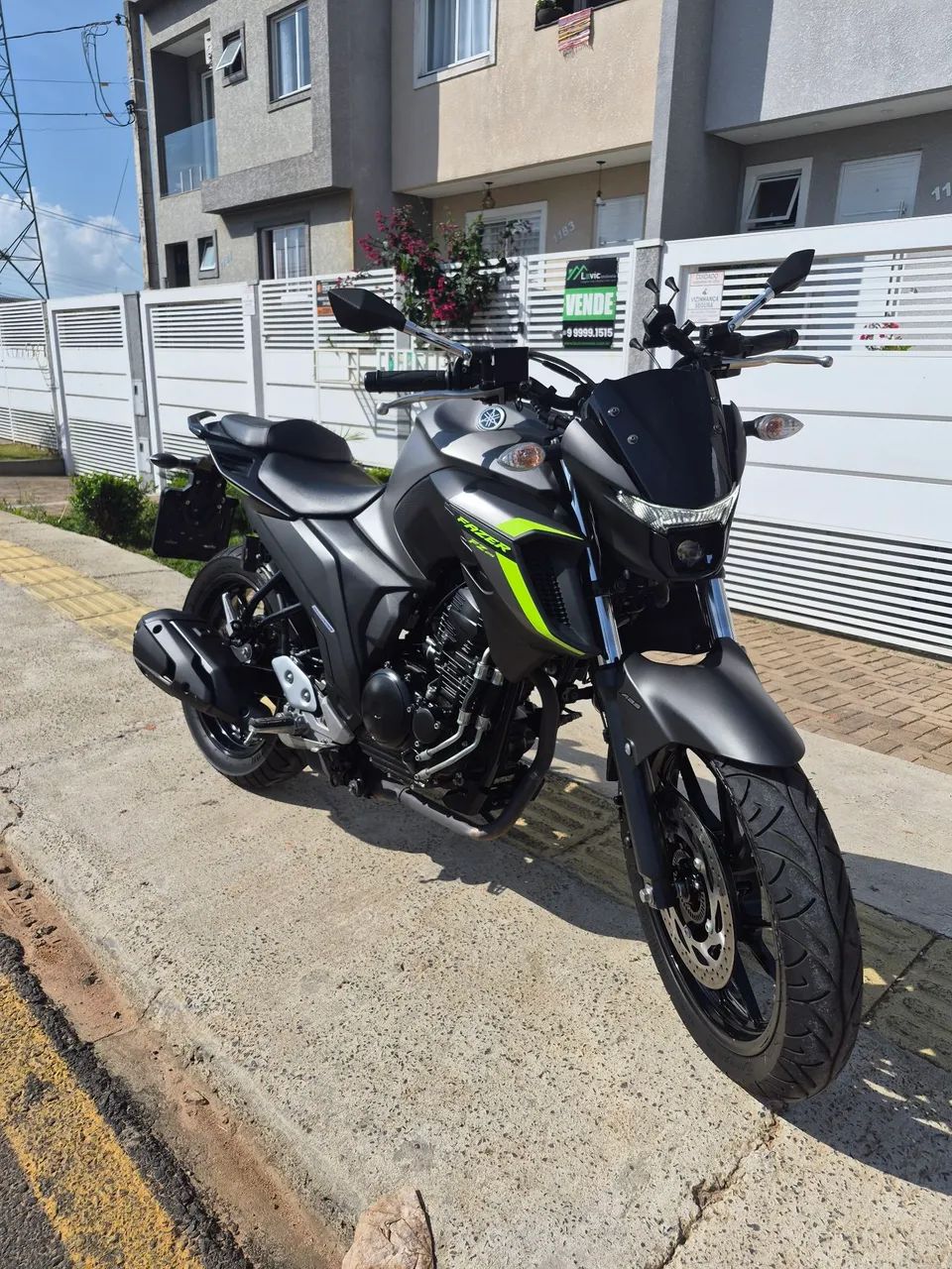 FZ25 2024