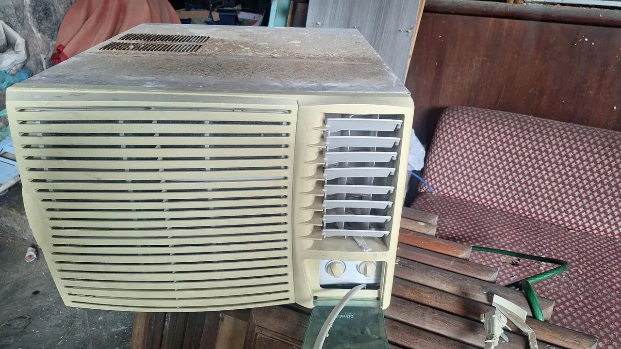 Ar condicionado 12000 btu funcionando 