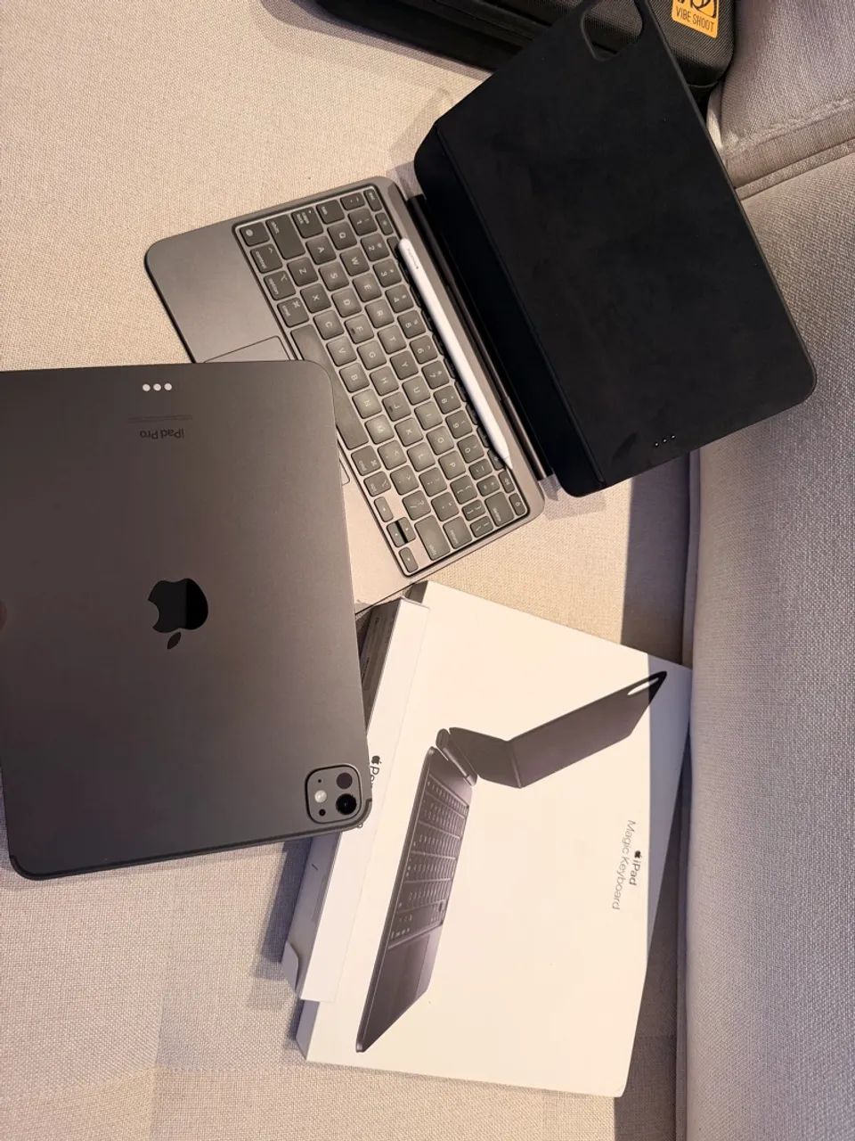 iPad Pro 11 M4 256GB + Apple Pencil Pro + Magic Keyboard | Impecável - Foto 4