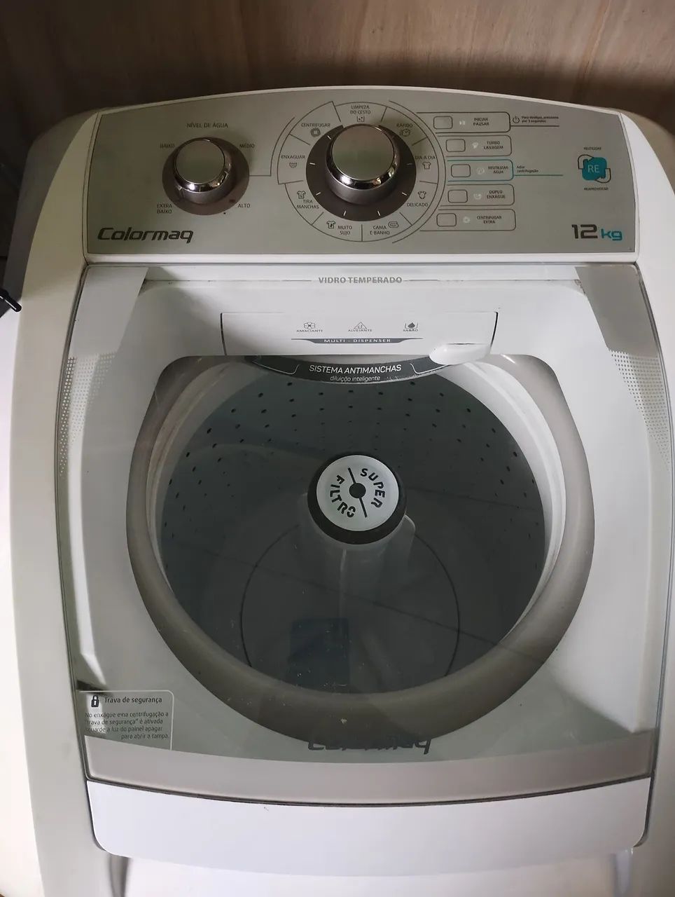 Máquina de lavar com defeito 