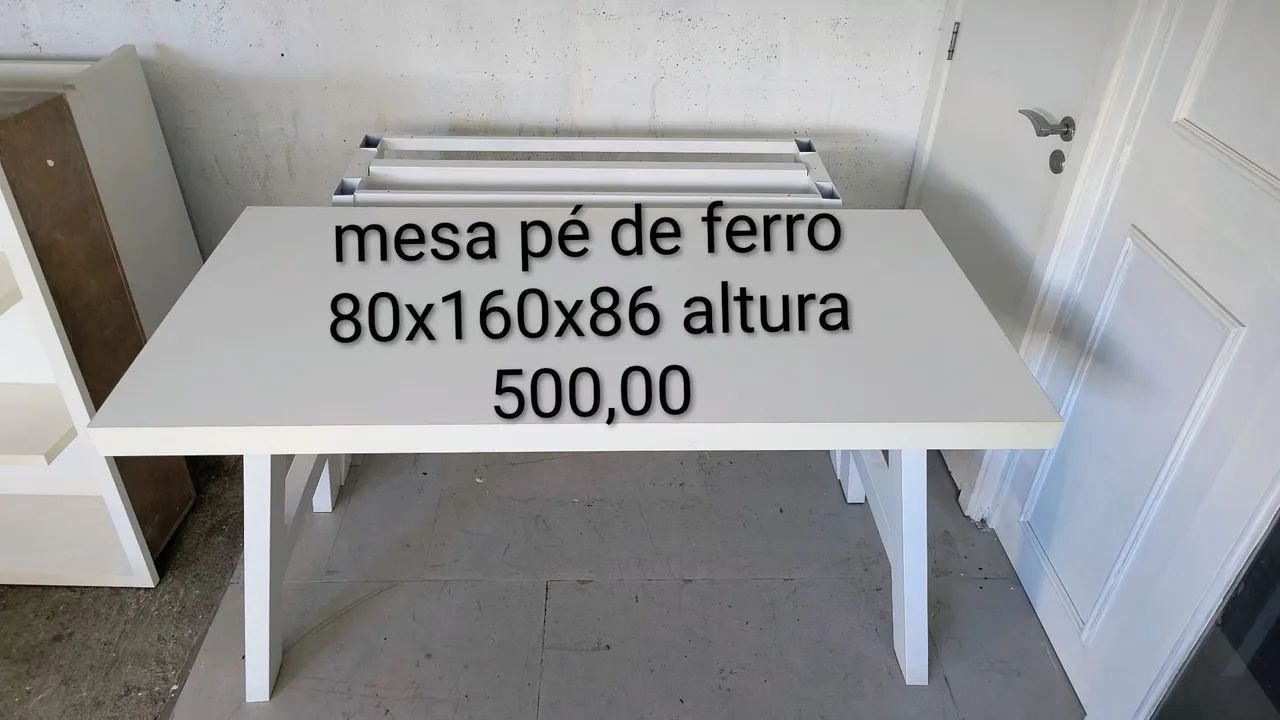 Mesa de MDF com pé de ferro 