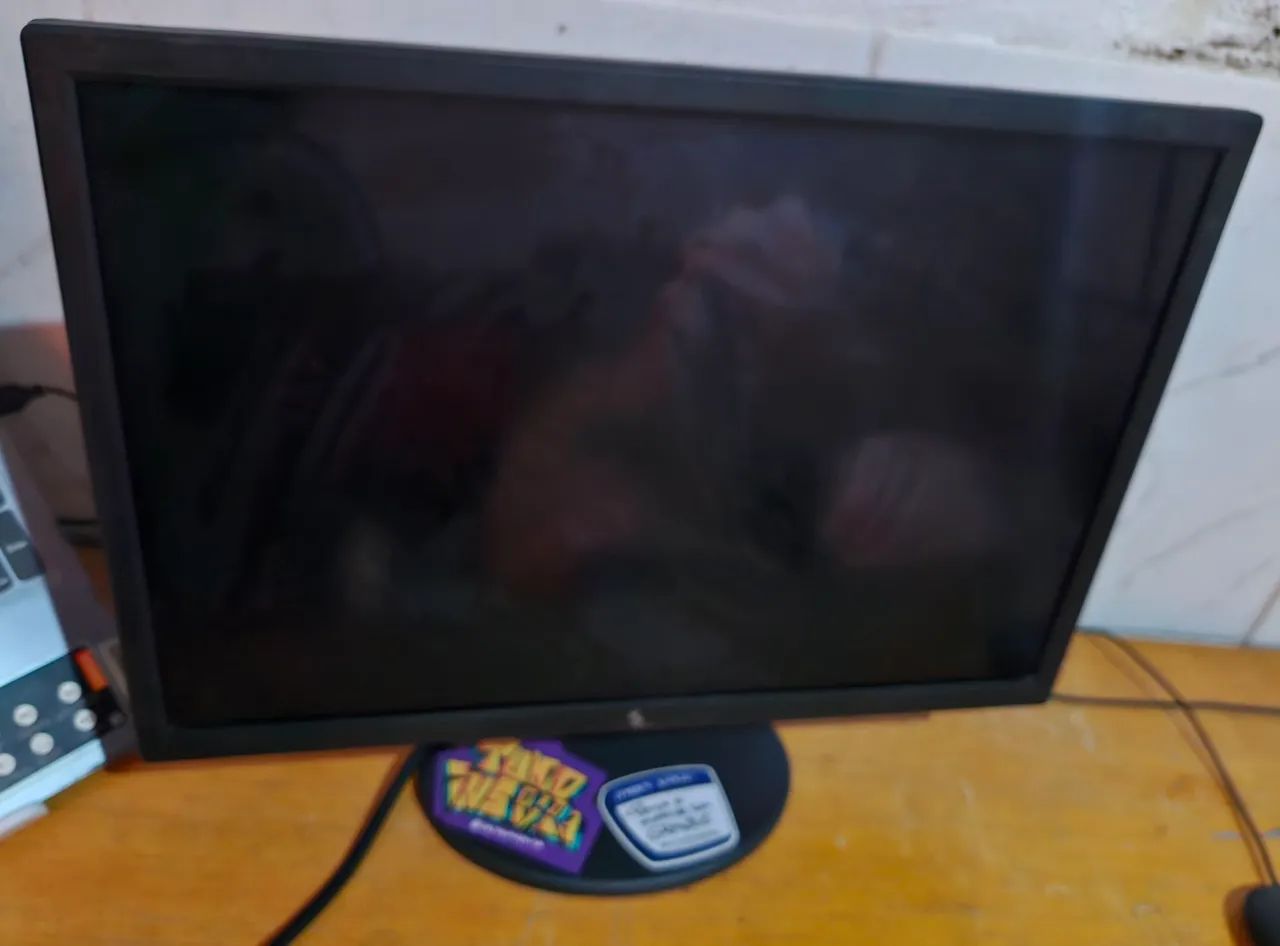 Monitor com defeito no display