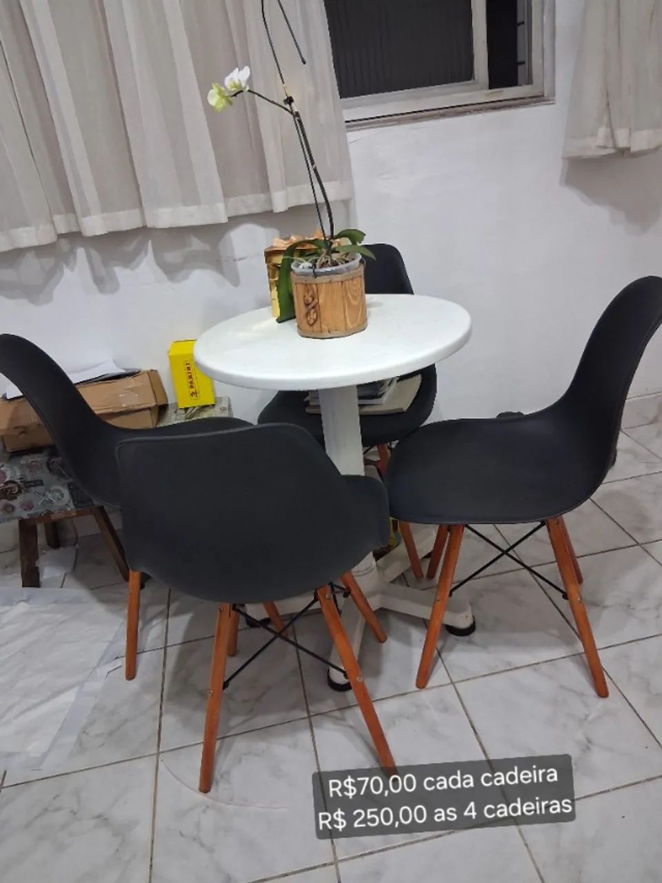 Cadeiras design pretas - Foto 2