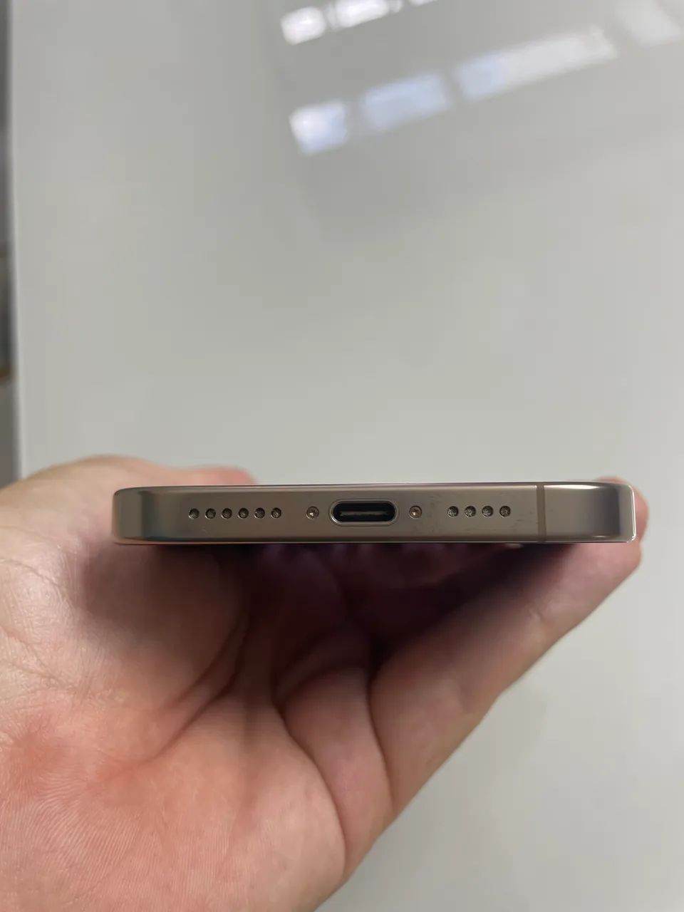 IPHONE 16 PRO MAX (como novo) PARA VENDER RÁPIDO - Foto 2