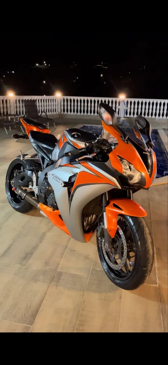 Cbr 1000rr - Foto 2