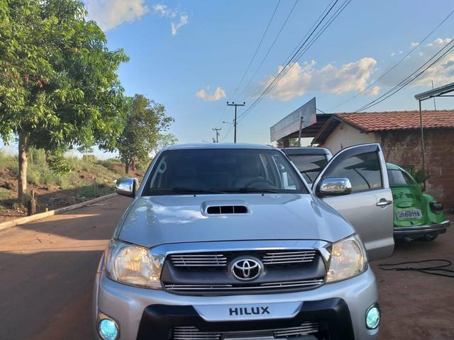 Hilux 10/10 SRV Diesel 4x4 automática. Muito Conservada!