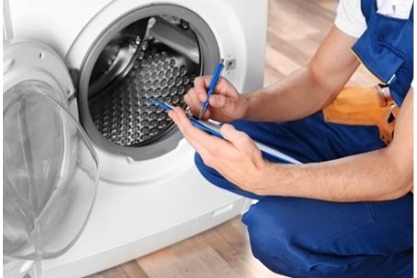 Manuntenção em máquina de lavar