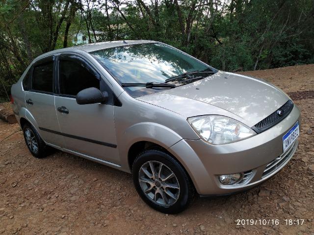Fiesta sedan - Foto 7