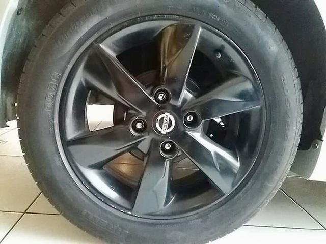 02 nissan tiida 1.8 SL flex completo com bancos em couro - Foto 5