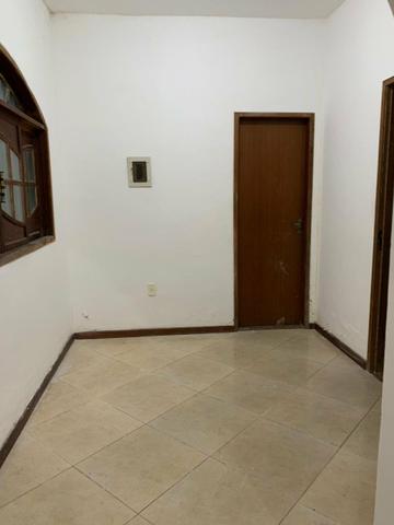 Alugo casa de alto padrão próximo a orla de coroa grande - Foto 4