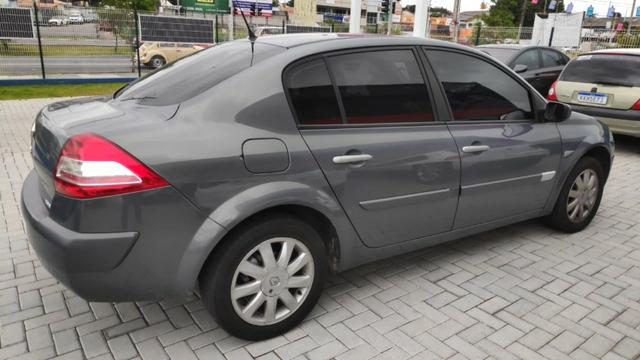 Megane Sedan 2.0 Dynamique 2010 Automático - Foto 3