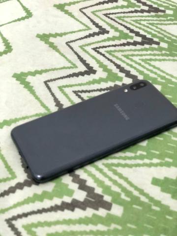 Samsung Galaxy M20 64GB, semi novo - Foto 3