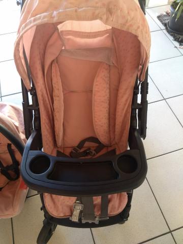 Vendo carrinho e bebê conforto - Foto 2