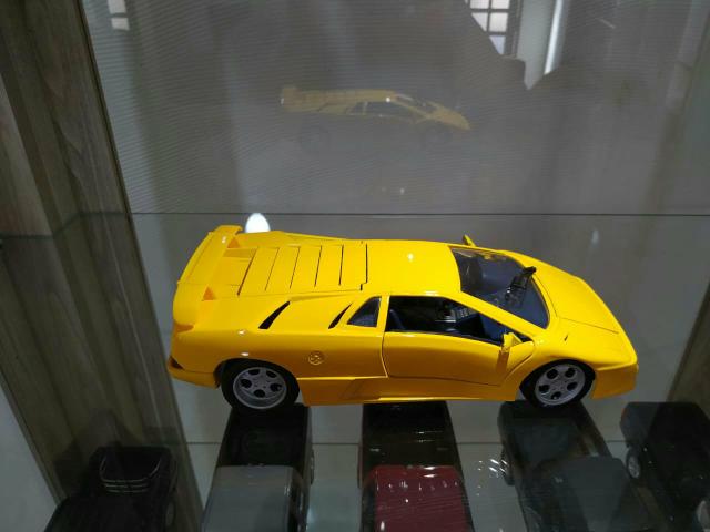 Lamborghini Diablo (30 anos) - Foto 2