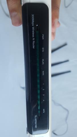Vendo Roteador TP-LINK com 3 antenas e 300 Mpbs praticamente sem uso