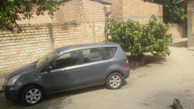 Vendo Livina 1.8 aut. 85.000 km rodados