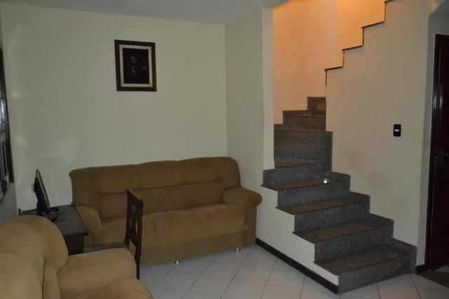 Casa duplex solta em condomínio fechado - Foto 8