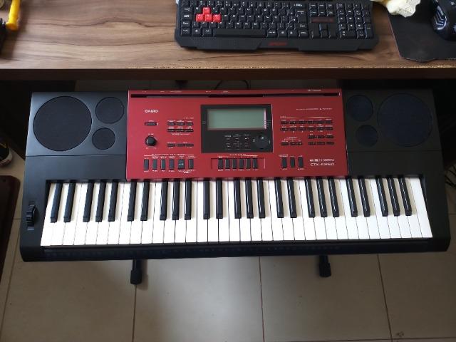 Teclado Eletrônico Casio Ctk-6250 61 Teclas 210 Ritmos