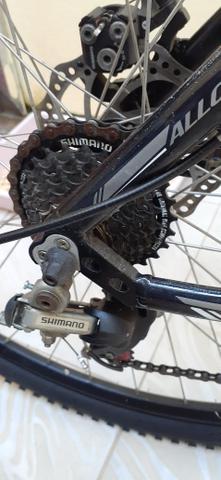 Bicicleta aro 29 top estado de Nova não andou 50km - Foto 3