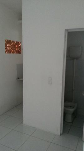 98833.3013 Kitnet ao lado North shopping Jockey *13,00 por dia. Garagem para moto - Foto 4
