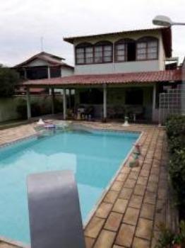 Alugo casa Anual - jacone/saquarema