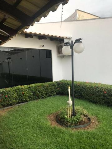 Casa Moderna de 5 quartos sendo quatro suítes toda no Blindex e porcelanato - Foto 13