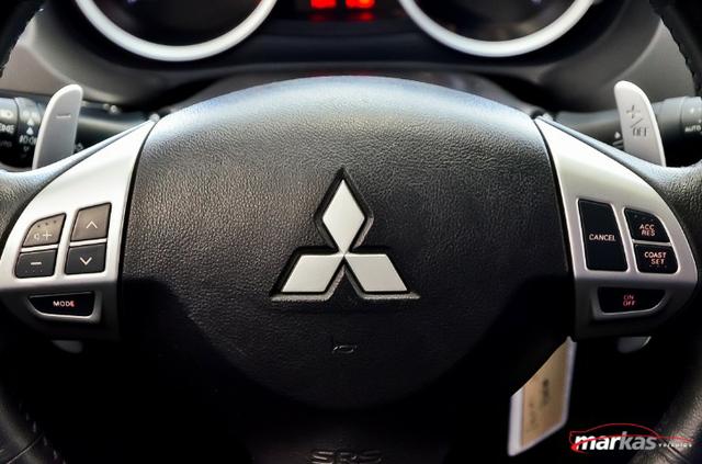 Lancer 2.0 160 Cv Automatico 61.000 Km 2013 - Foto 12