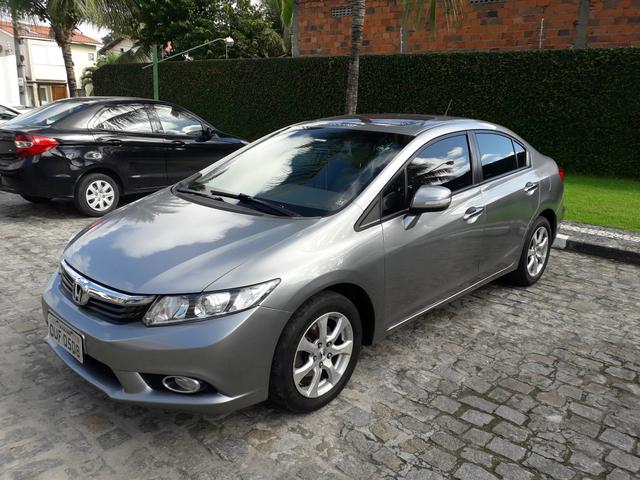 Civic EXR 2.0 - Versão TOP de Linha - Teto Solar 13/14