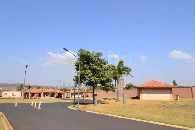 Terreno a venda no condomínio Buganvile. Bairro Jardim Olhos D´ Água. - Foto 4