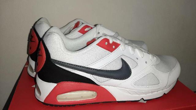 tenis nike air max ivo