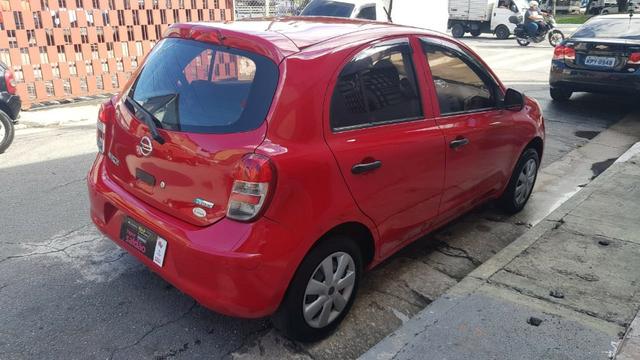 Nissan March 1.0 Flex 2013 - Foto 4