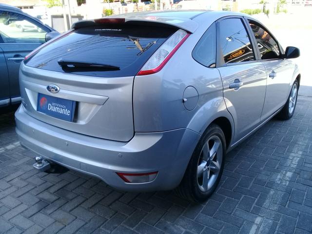 Ford Focus Hatch 1.6 GLX - Procurar Brunner - Foto 5