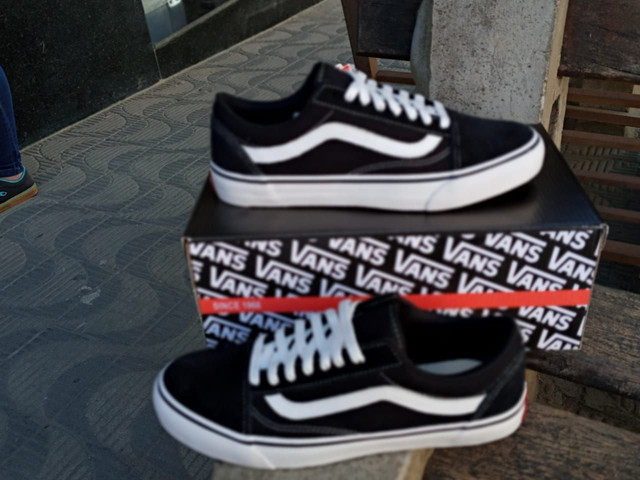 vans santos 2