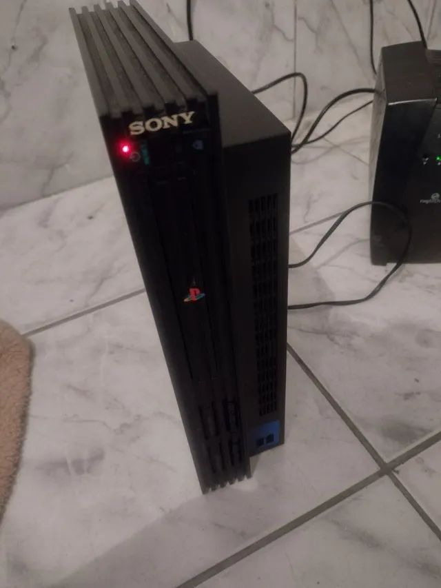 2 consoles Playstation 2 FAT destravado Matrix 