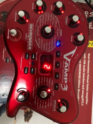 PEDALEIRA BEHRINGER V AMP 3 VERMELHO USADO